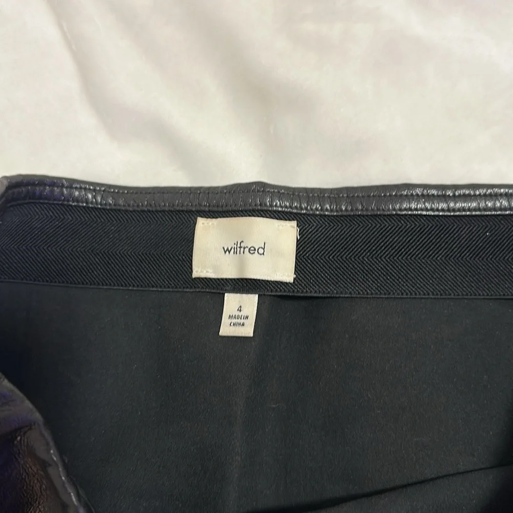 Aritzia Wilfred Leather Skirt - Picture 2 of 2